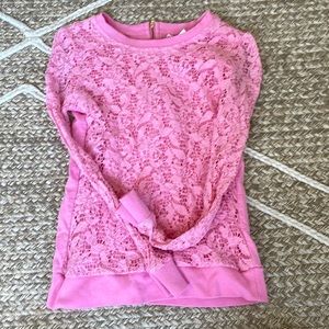 Pink top M in kids (sleeves are tight)